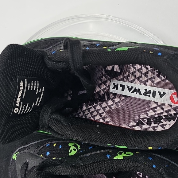 G Black Airwalk suede Alien Sneakers outerspace spaceship space Boys sz 5 - Picture 5 of 10